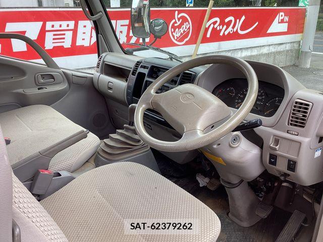 Toyota DYNA TRUCK 2005-10 8207355-1