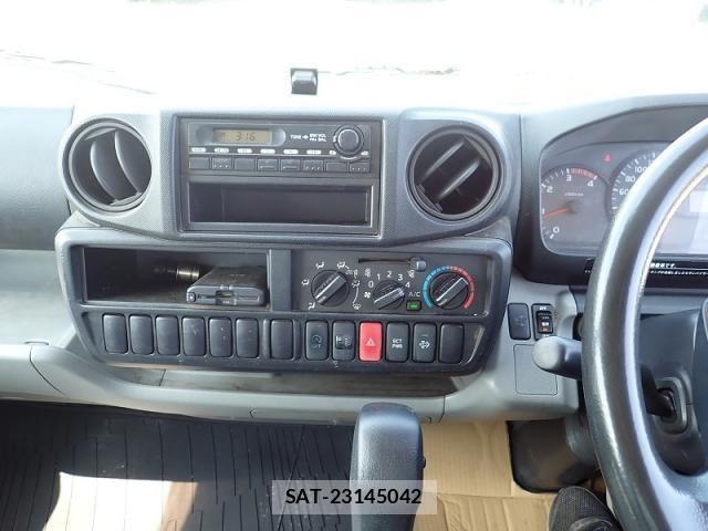 Toyota DYNA TRUCK 2014-02 8207354-16