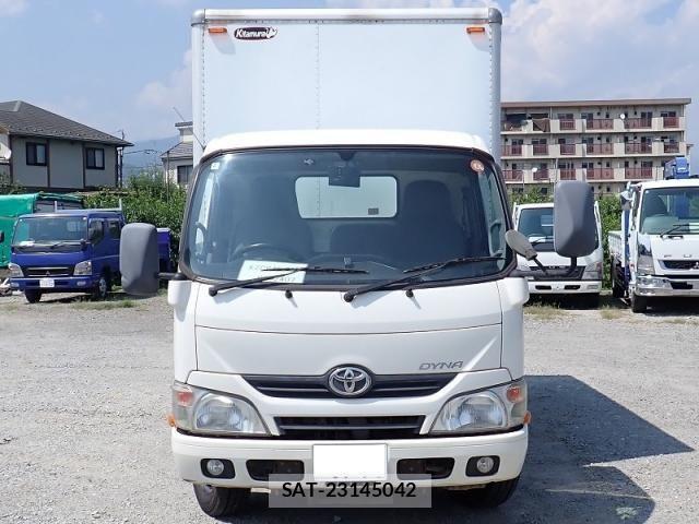 Toyota DYNA TRUCK 2014-02 8207354-4