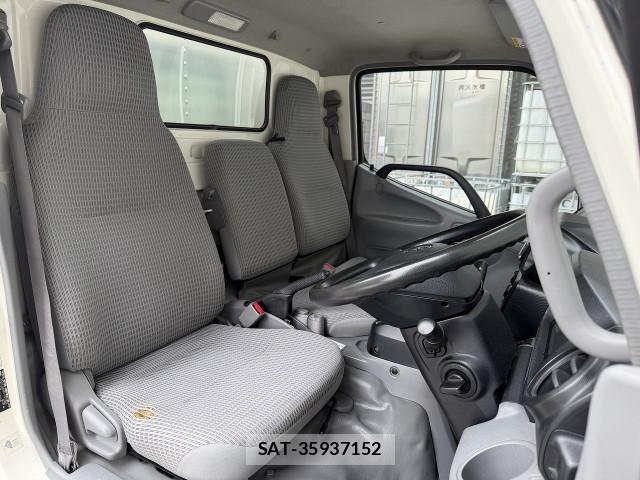 Toyota DYNA TRUCK 2017-12 8229728-15