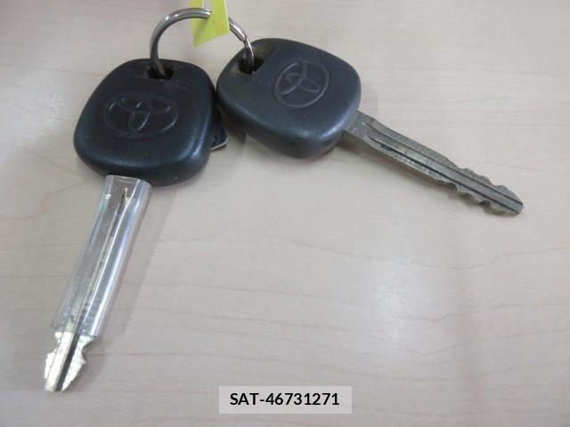 Toyota DYNA TRUCK 2021-05 8229733-4