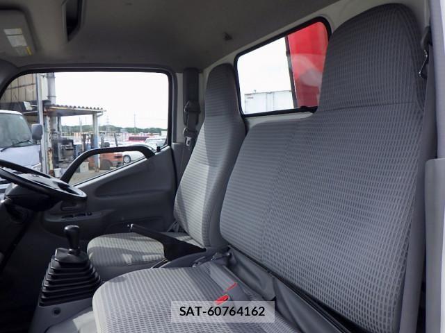 Toyota DYNA TRUCK 2018-03 8229703-26