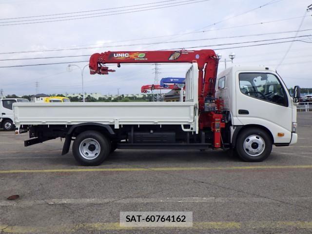 Toyota DYNA TRUCK 2018-03 8229703-7