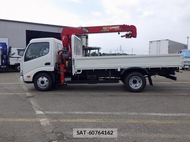 Toyota DYNA TRUCK 2018-03 8229703-8