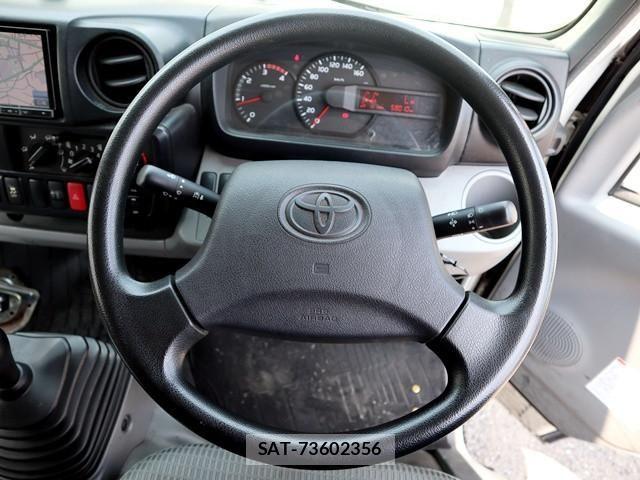 Toyota DYNA TRUCK 2016-05 8229712-3