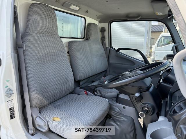 Toyota DYNA TRUCK 2018-06 8229731-14