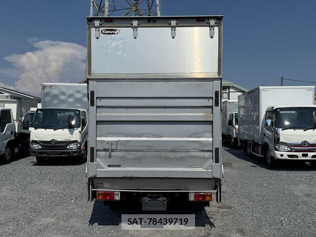 Toyota DYNA TRUCK 2018-06 8229731-26