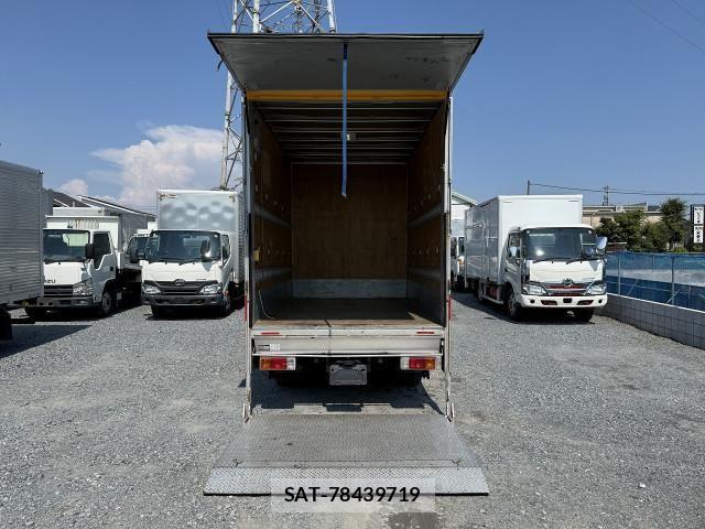 Toyota DYNA TRUCK 2018-06 8229731-4
