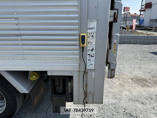 Toyota DYNA TRUCK 2018-06 8229731-7
