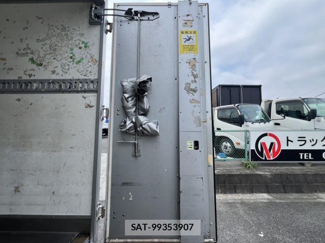 Toyota DYNA TRUCK 2016-08 8229757-15