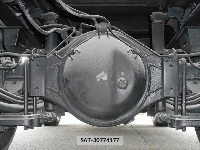 Toyota DYNA TRUCK 2013-11 8229744-17