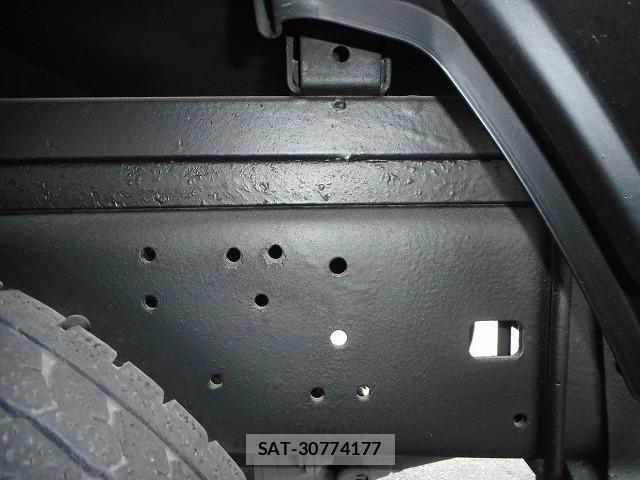 Toyota DYNA TRUCK 2013-11 8229744-21