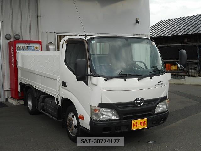 Toyota DYNA TRUCK 2013-11 8229744-2