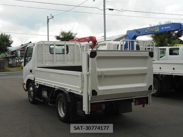Toyota DYNA TRUCK 2013-11 8229744-7