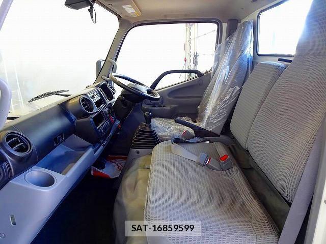 Toyota DYNA TRUCK 2018-09 8229722-7