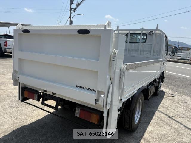 Toyota DYNA TRUCK 2007-10 8229745-2