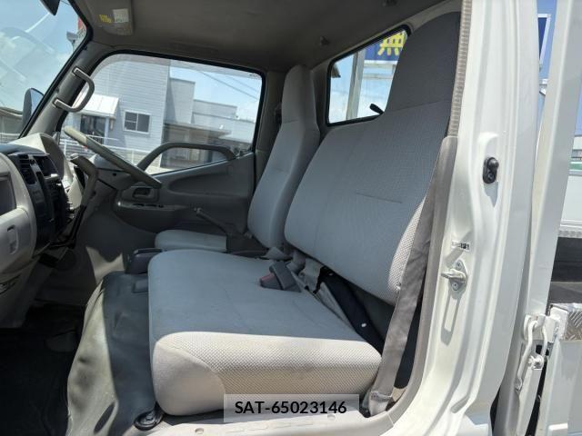 Toyota DYNA TRUCK 2007-10 8229745-6