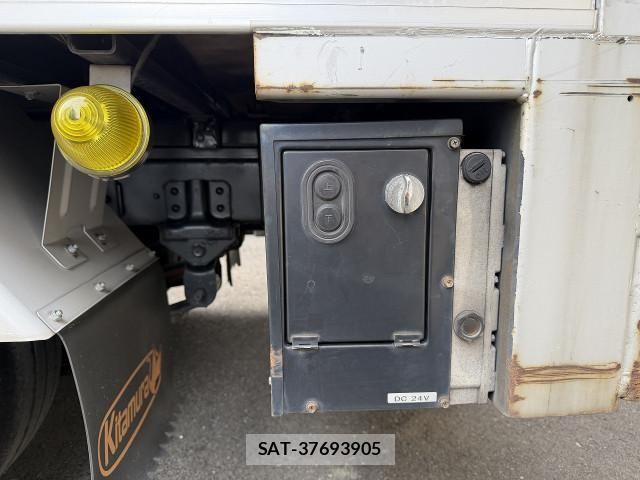 Toyota DYNA TRUCK 2018-06 8229718-10