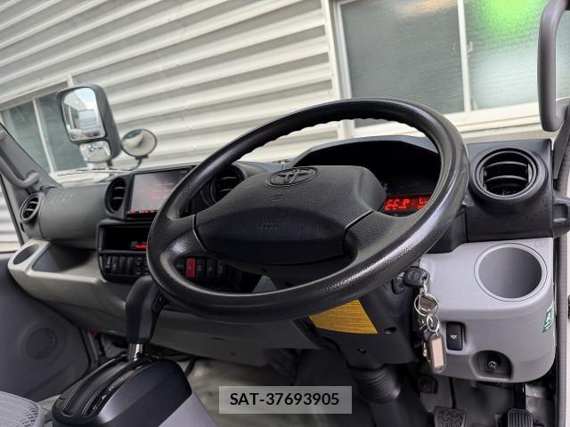 Toyota DYNA TRUCK 2018-06 8229718-16