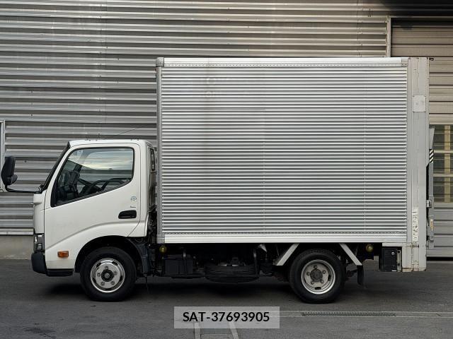 Toyota DYNA TRUCK 2018-06 8229718-1