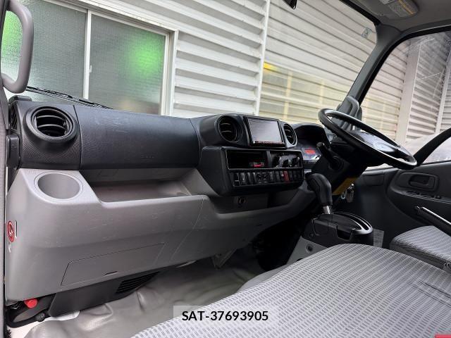 Toyota DYNA TRUCK 2018-06 8229718-20