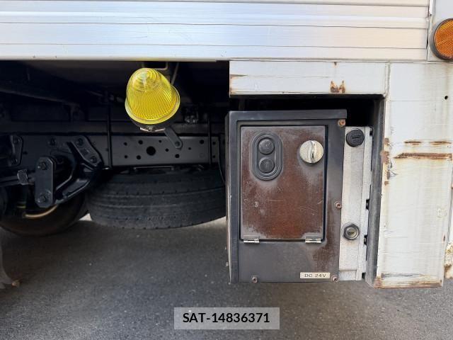 Toyota DYNA TRUCK 2018-06 8229719-10