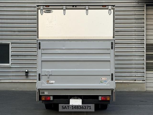 Toyota DYNA TRUCK 2018-06 8229719-3