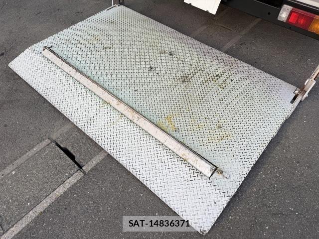 Toyota DYNA TRUCK 2018-06 8229719-5