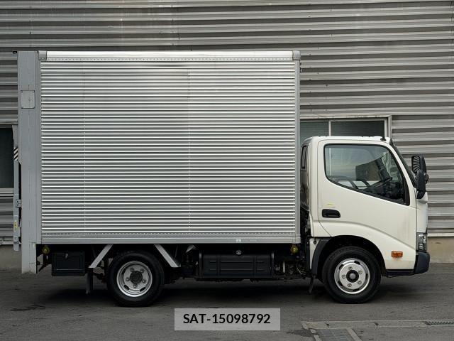 Toyota DYNA TRUCK 2018-06 8229720-2