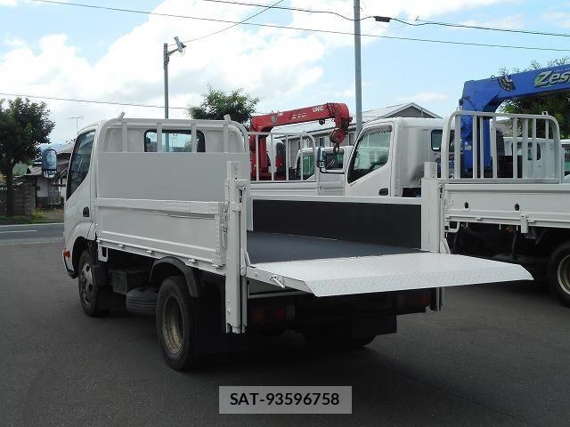 Toyota DYNA TRUCK 2013-07 8229743-9