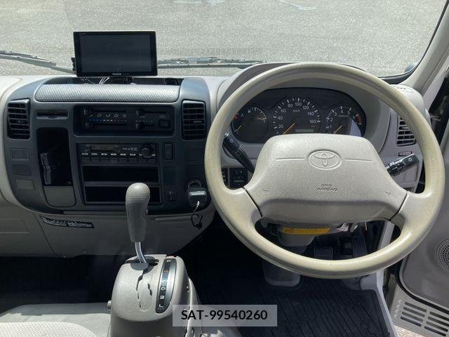 Toyota DYNA TRUCK 2013-06 8245110-9
