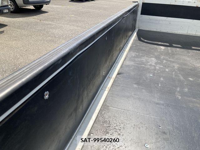 Toyota DYNA TRUCK 2013-06 8245110-13