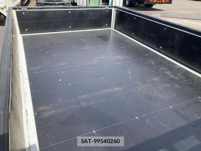 Toyota DYNA TRUCK 2013-06 8245110-15