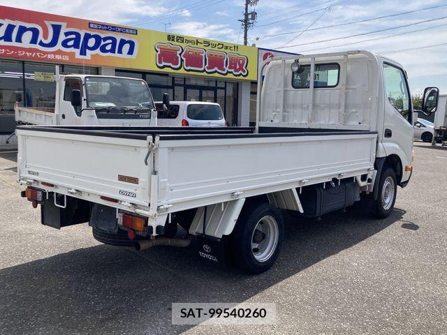 Toyota DYNA TRUCK 2013-06 8245110-5