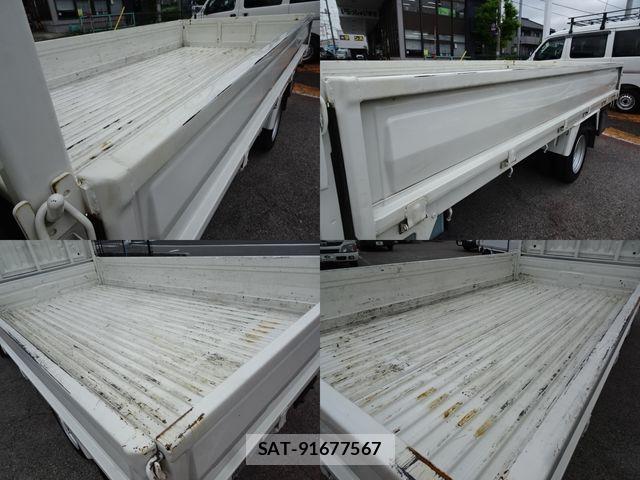 Toyota DYNA TRUCK 2023-08 8245107-7