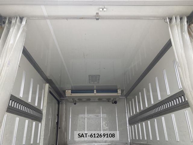 Toyota DYNA TRUCK 2015-12 8245108-9