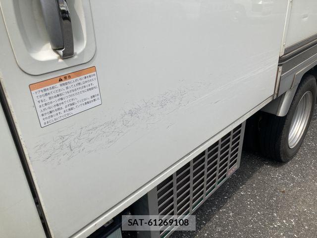 Toyota DYNA TRUCK 2015-12 8245108-16