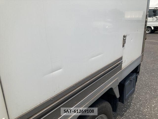 Toyota DYNA TRUCK 2015-12 8245108-17