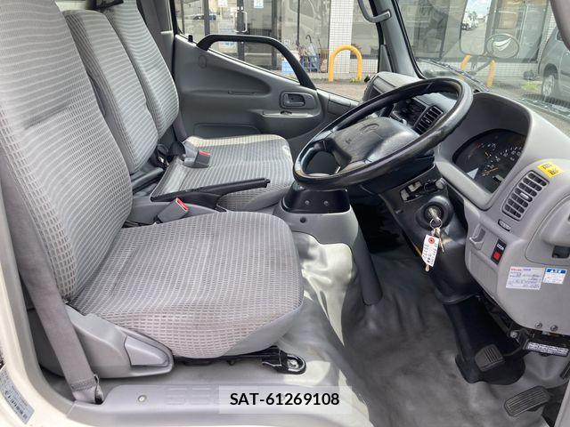 Toyota DYNA TRUCK 2015-12 8245108-4