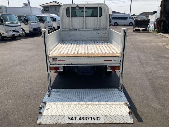 Toyota DYNA TRUCK 2013-04 8245109-11