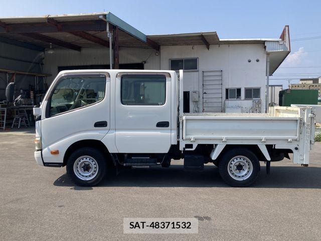 Toyota DYNA TRUCK 2013-04 8245109-2