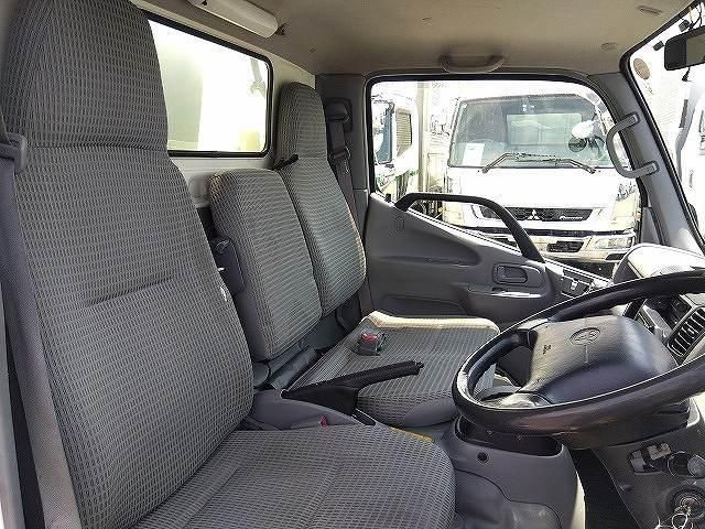 Toyota DYNA TRUCK 2015-09 8311086-10