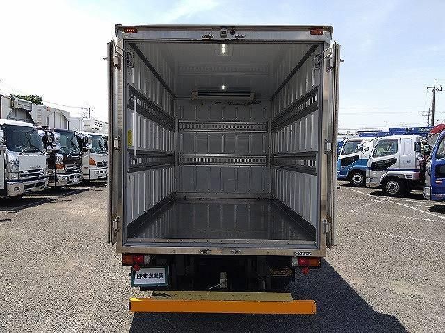 Toyota DYNA TRUCK 2015-09 8311086-5