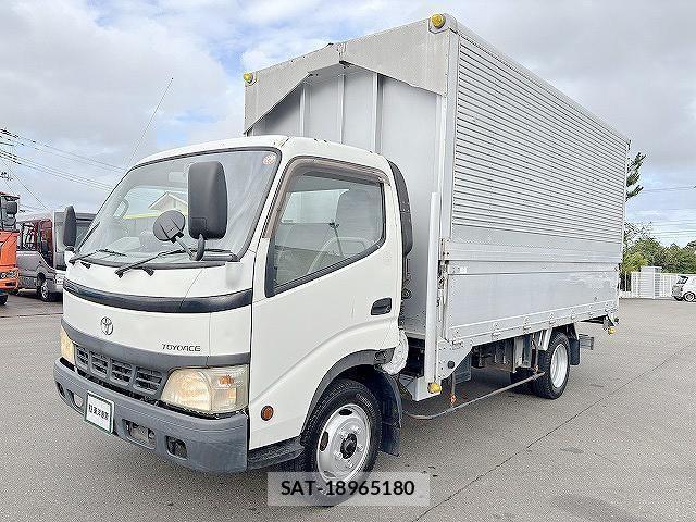 Toyota DYNA TRUCK 2006-07 8335639-0