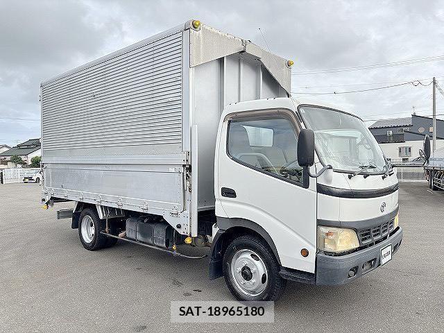 Toyota DYNA TRUCK 2006-07 8335639-1