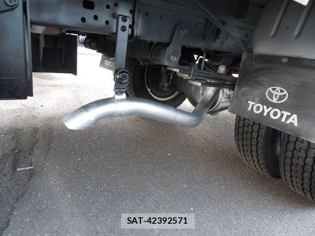 Toyota DYNA TRUCK 2018-12 8335643-12