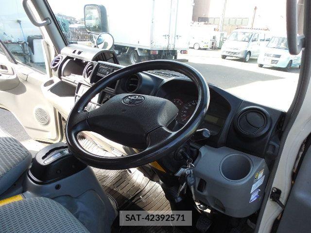Toyota DYNA TRUCK 2018-12 8335643-18