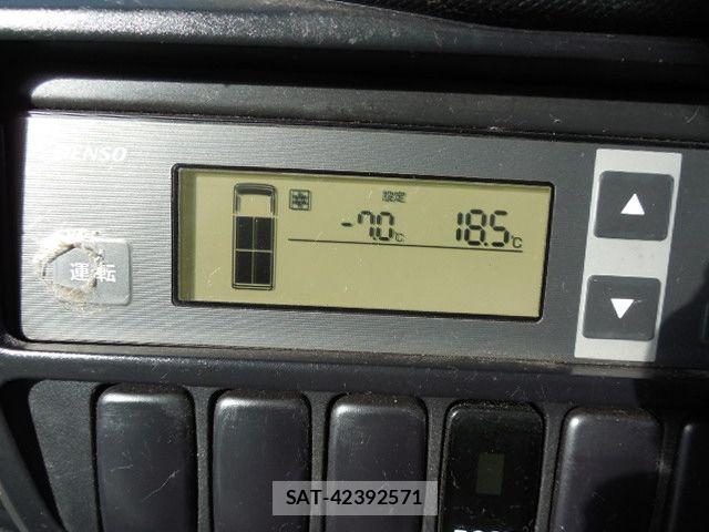 Toyota DYNA TRUCK 2018-12 8335643-24