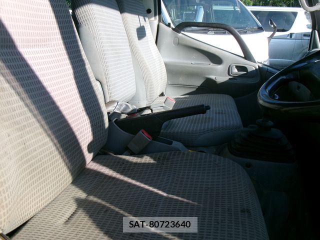 Toyota DYNA TRUCK 2016-08 8335645-13