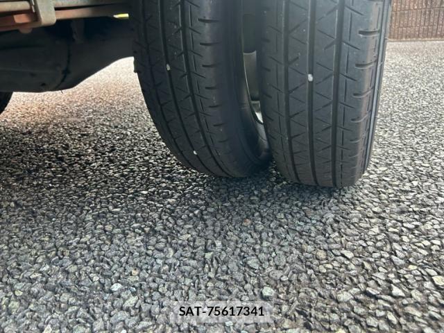 Toyota DYNA TRUCK 2004-12 8335647-10